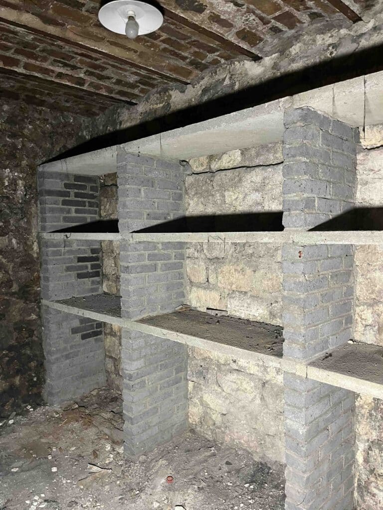 Débarras d'une cave à Paris